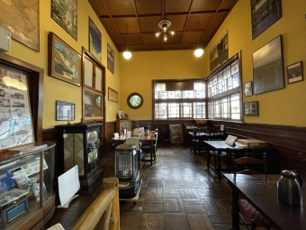 ニュース画像：川湯温泉駅舎内にあるカフェ