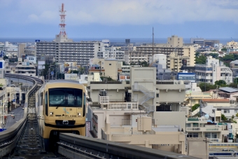 ニュース画像：ゆいレール1000形 2022年09月11日撮影 - 「BSフジ 鉄道伝説、沖縄唯一の鉄道路線「ゆいレール」 4月29日」