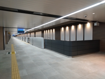 ニュース画像：改良工事が進む 阪神 大阪梅田駅 1番線の様子