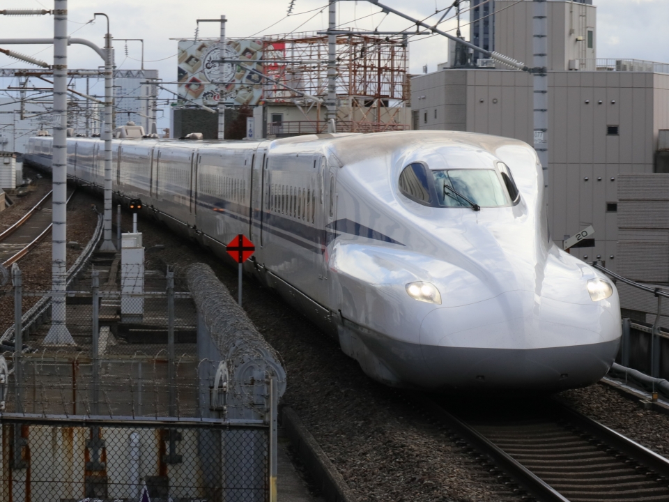 ニュース画像：N700S新幹線 2023年01月04日撮影 - 「日立と東芝、台湾新幹線用「N700S」ベース車144両受注！26年から順次納入」