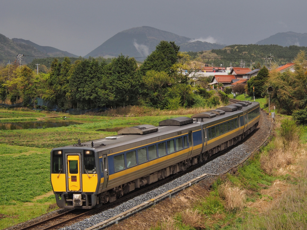 JR西日本キハ187系、ついに車内チャイム「アルプスの牧場」が流れます