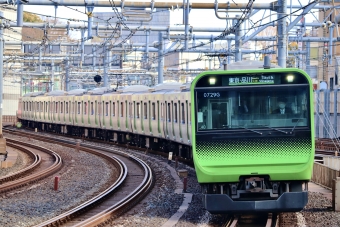 ニュース画像：E235系 2022年03月28日撮影 - 「E235系貸し切りで1周！観光列車「東京まるっと山手線」3月2日運転 」