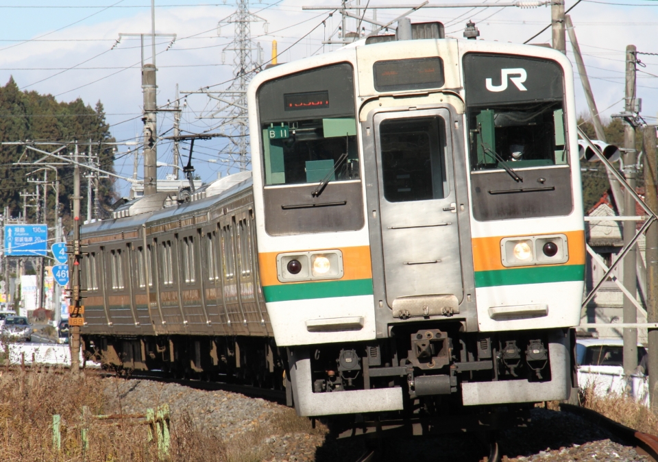 ニュース画像 2枚目：東北本線を走る211系 2010年12月12日撮影