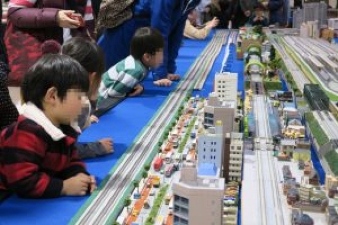 ニュース画像：過去の鉄道模型のデモ運転 - 「バンドー神戸青少年科学館、関西最大級の鉄道模型イベントを2月10日から開催」