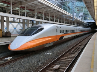 ニュース画像：台湾高鉄700T型 2017年03月25日撮影