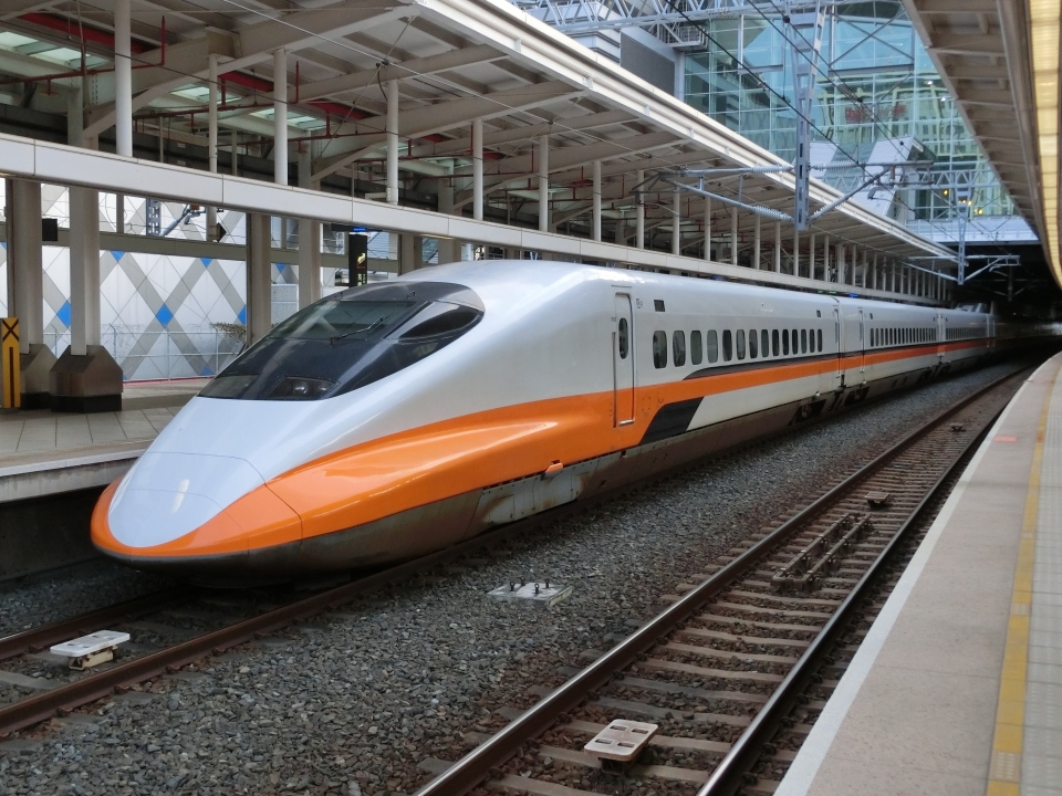 ニュース画像：台湾高鉄700T型 2017年03月25日撮影 - 「「N700S新幹線」海を渡る！ 日本車輌、台湾高鉄向け新型車両を受注 2026年より納入」