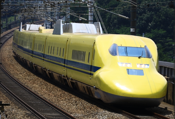 ニュース画像：923形新幹線 T4編成 2019年07月27日撮影 - 「JR東海所属の「ドクターイエロー」T4編成、2025年1月引退 残るは1編成のみ」