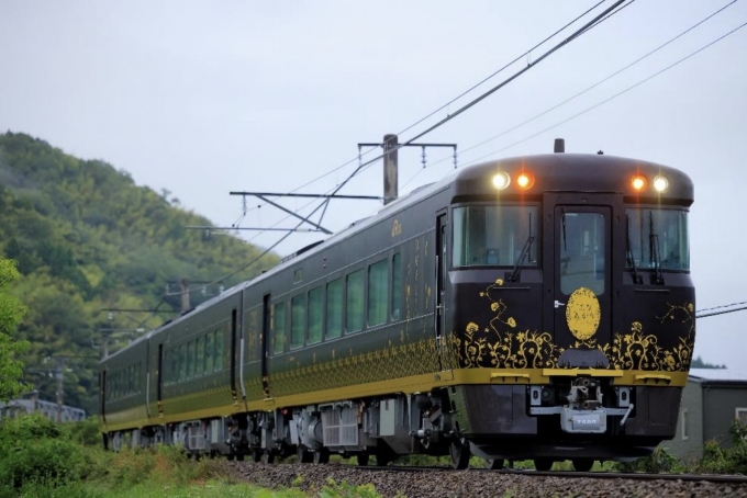 ニュース画像：はなあかり イメージ - 「JR西の新観光列車「はなあかり」、京都鉄道博物館で先行公開！車内見学ツアーも」