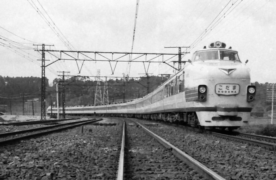 ニュース画像(6/9): 151系の特急「こだま」 1961年05月03日撮影