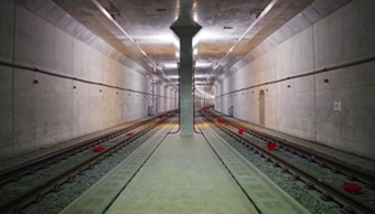画像：地下トンネル - 「小田急電鉄、完成前の複々線化区間を見学できるイベント開催 2月24日」