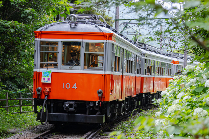 箱根登山鉄道モハ1+モハ2 箱根のアイコン” 車齢100年越えの登山電車「モハ1形・モハ2形」、2028