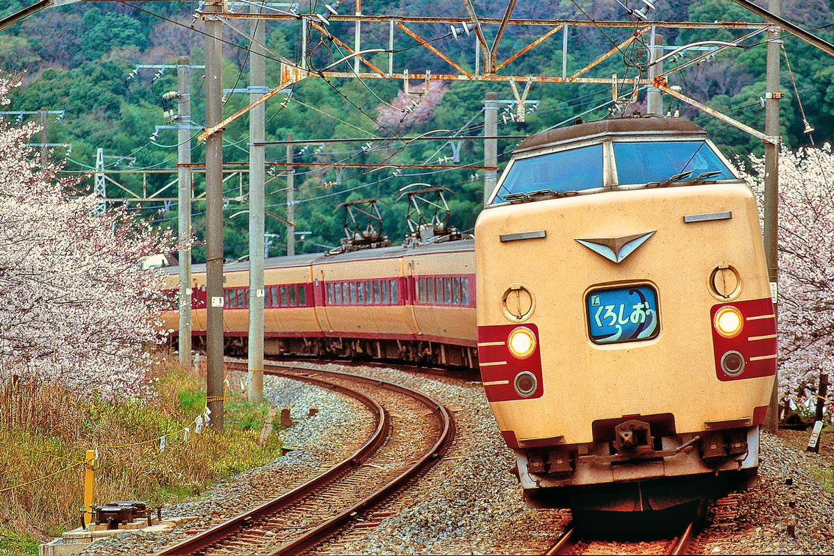 特急「くろしお」、運行60周年記念で“鉄道唱歌”や制服が国鉄仕様に