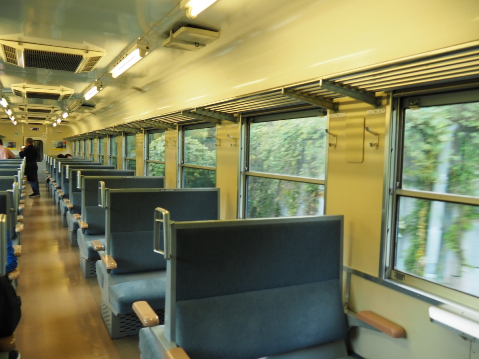 大鉄、元JR西“12系”使用の食堂車「Train Dining オハシ」を12月20日