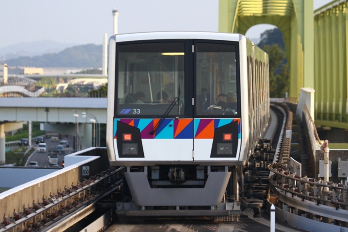 ニュース画像：横浜シーサイドライン - 「横浜シーサイドライン、3月11日に防災訓練 列車を駅に一旦停止」