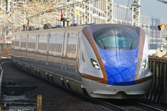 ニュース画像：北陸新幹線 - 「JR西日本、北陸新幹線の開業3年目の利用状況 前年並みの旅客数を記録」