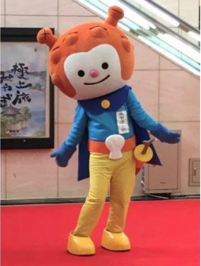 画像：ホヤぼーやも会場を訪れる - 「仙台駅、3月23日から25日まで「まるっと気仙沼産直市 2018」」