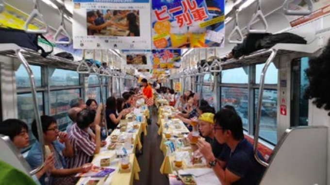 ニュース画像：ビール列車 イメージ - 「多摩都市モノレール、6月2日に「ビール列車2018」運行へ」