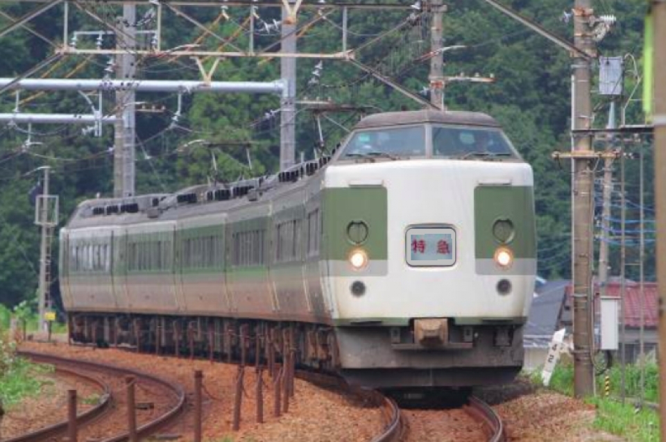 臨時特急「木曽あずさ号」、新宿～南木曽間を189系で運行へ 7月と8月