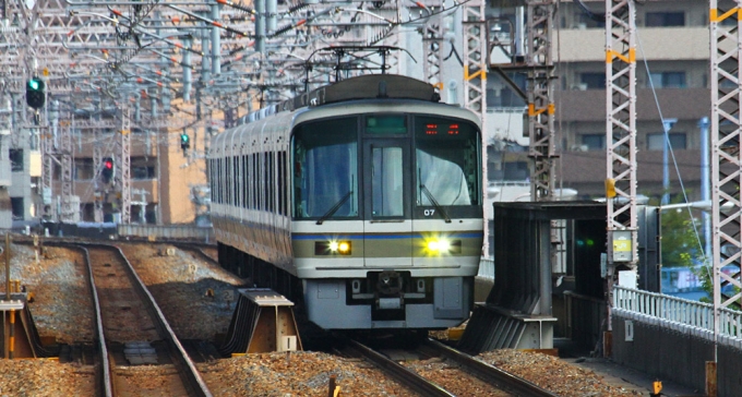 ニュース画像：2017年の「あやべ水無月号」で使用された221系 イメージ - 「JR西日本、7月28日開催の「あやべ水無月まつり」に合わせ臨時列車を運転」