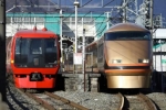 ニュース画像：「スペーシアきぬがわ」と「日光」 - 「東武直通の特急「スペーシアきぬがわ」と「日光」、夏休みに臨時列車運転」