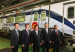 ニュース画像：合意書の締結の様子 - 「京成電鉄と桃園メトロ、相互連携に向け合意書締結 ラッピング車両運行へ」