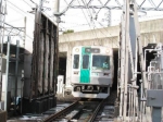 ニュース画像：地下鉄車両の洗車風景 - 「京都市交通局、夏休み「市バス・地下鉄のヒミツを知ろう」 参加者を募集」