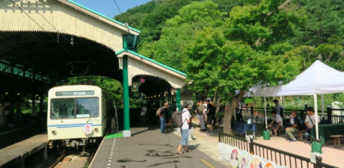 叡山電鉄 ゆるキャン ラッピング電車 さよならフェスタを開催 Raillab ニュース レイルラボ