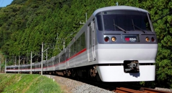 画像：特急レッドアロー号 - 「西武鉄道、「龍勢祭」の開催に合わせ特急列車を延長運転 10月14日」
