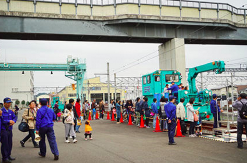 埼玉高速鉄道 第4回浦和美園まつり 花火大会 で車両基地見学会など実施 Raillab ニュース レイルラボ