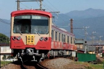 画像：伊豆箱根鉄道で運行中の「赤電」 - 「西武グループの3社、「赤電コラボ」記念乗車券を販売へ」