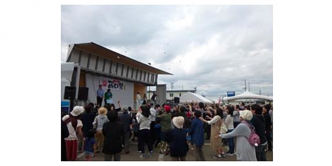 画像：餅の振る舞い イメージ - 「横手駅、10月13日と14日に「横手駅西口祭」開催へ」