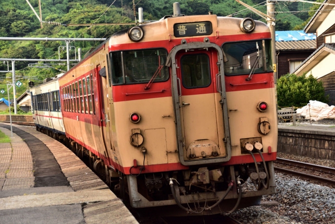 鉄道乗車記録の写真:乗車した列車(外観)(4)     「小岩川から乗った832D」