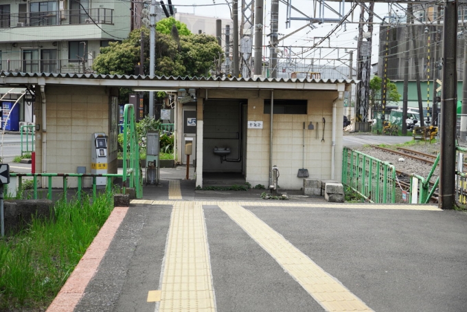 鉄道乗車記録の写真:駅舎・駅施設、様子(1)     「ホームから扇町駅」