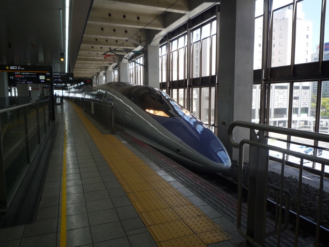 鉄道乗車記録の写真:乗車した列車(外観)(9)        「今回乗車する列車の入線。」
