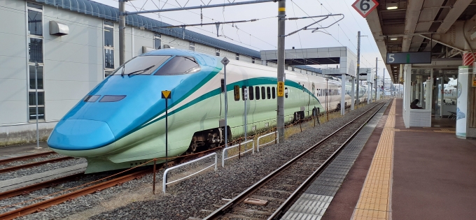 鉄道乗車記録の写真:乗車した列車(外観)(12)     「新庄駅到着後、後続のつばさ号が到着するのを待って、車内清掃の為車庫へと入庫しました。」