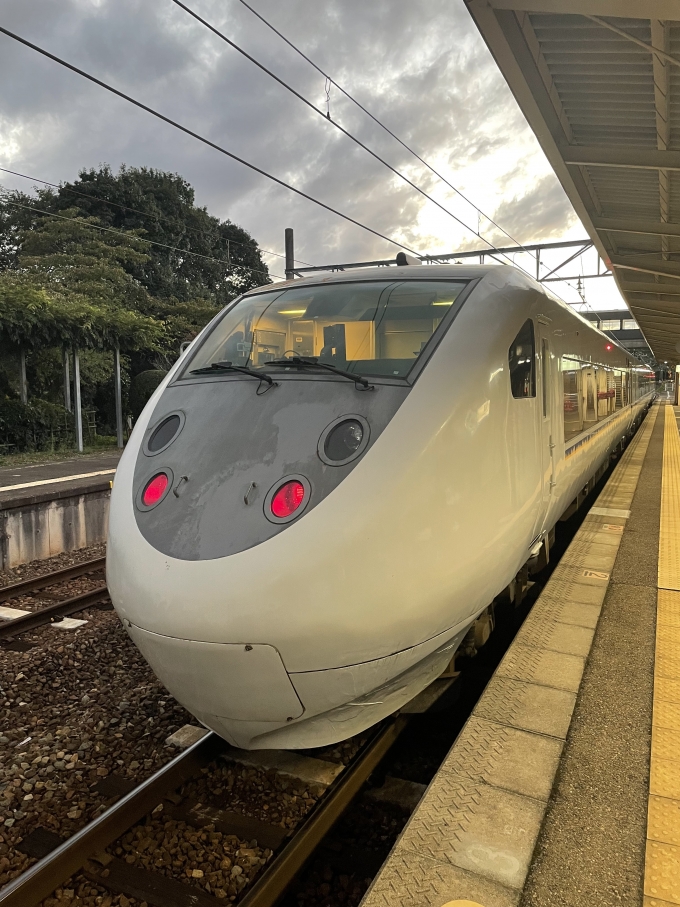 鉄道乗車記録の写真:乗車した列車(外観)(1)        「和倉温泉発金沢行 特急能登かがり火号 1枚目」