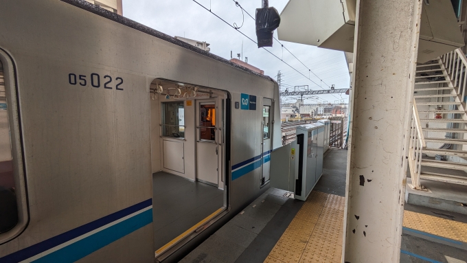 鉄道乗車記録の写真:乗車した列車(外観)(2)        「05-022F 49S」