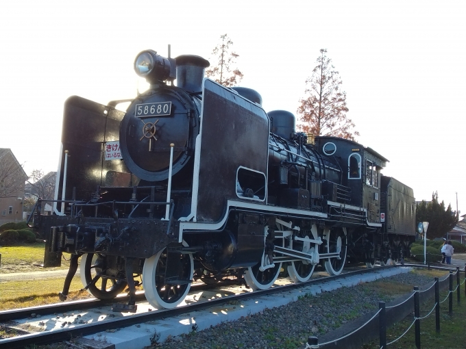 鉄道乗車記録の写真:列車・車両の様子(未乗車)(1)          「58680。
駅から徒歩15分ほどの萩原交通公園に静態保存されている。」