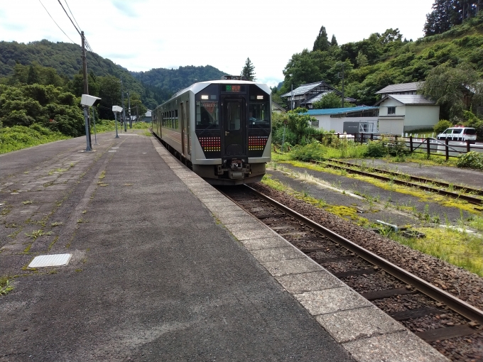 鉄道乗車記録の写真:乗車した列車(外観)(1)        「227D新津行き。」