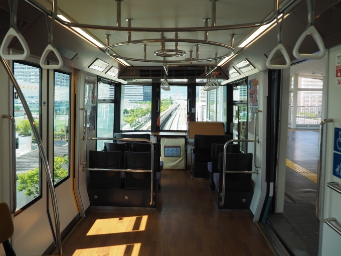 鉄道乗車記録の写真:車内設備、様子(3)        「3612の前面展望席」