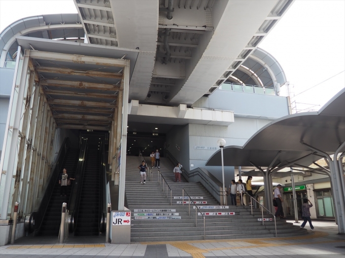 鉄道乗車記録の写真:駅舎・駅施設、様子(1)        「立派な高架駅」