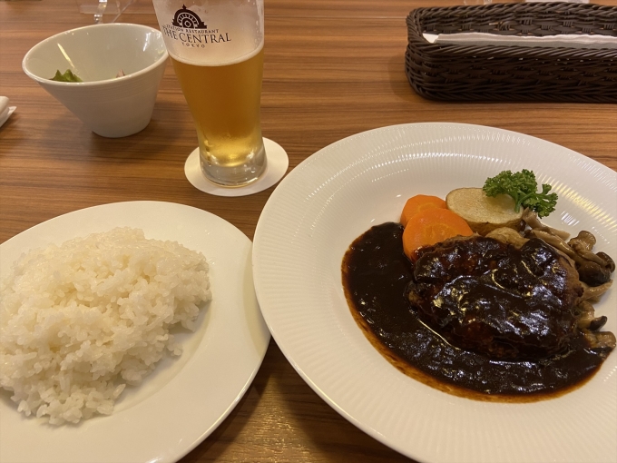 鉄道乗車記録の写真:駅弁・グルメ(1)     「東京駅のレストランで夕食」