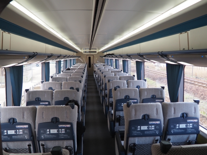 鉄道乗車記録の写真:車内設備、様子(1)     「乗客は少なめ、松阪に着く頃にはさらに減った。」