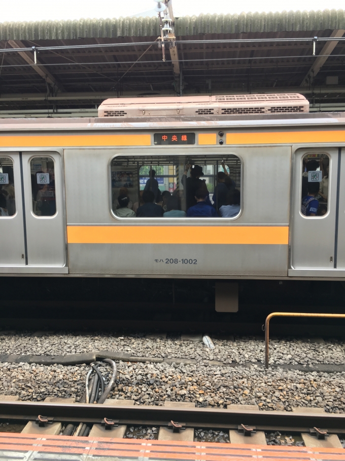 鉄道乗車記録の写真:列車・車両の様子(未乗車)(1)          「209系の中央線がいました〜！！」