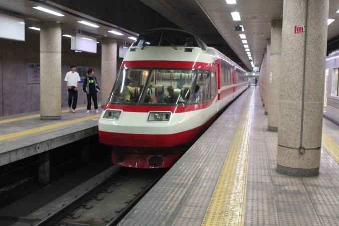 鉄道乗車記録の写真:乗車した列車(外観)(1)     「元小田急10000形です。」