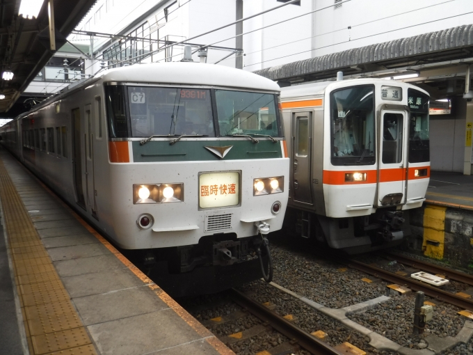 鉄道乗車記録の写真:乗車した列車(外観)(1)     「→」