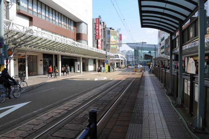 鉄道乗車記録の写真:駅舎・駅施設、様子(2)        「移設前の「福井駅前停留場」。2カ月後に駅前のバスターミナル横まで延伸。」