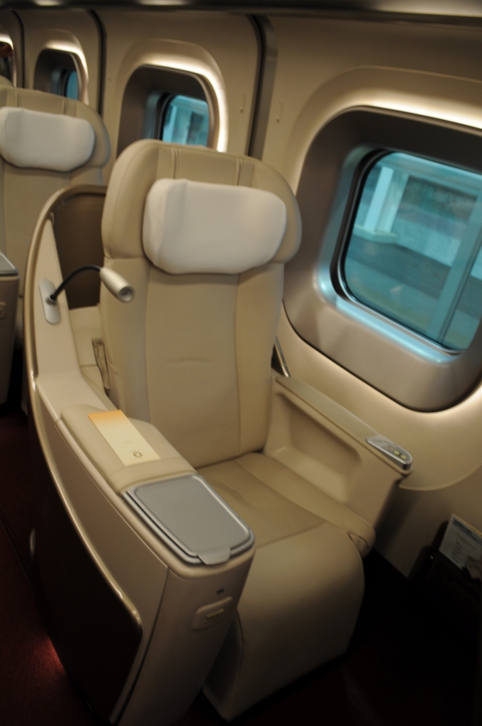 鉄道乗車記録の写真:車内設備、様子(3)     「使用した座席（3A）」