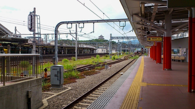 鉄道乗車記録の写真:駅舎・駅施設、様子(4)     「小田急線・箱根登山鉄道ホームから」