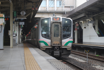 JR東日本 クモハE721-1017 (E721系) 車両ガイド | レイルラボ(RailLab)